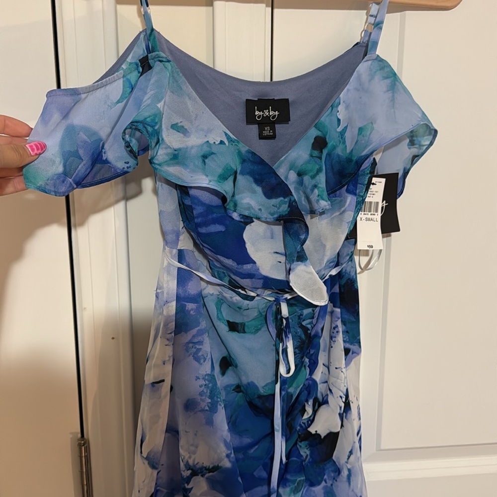 Dress - Picture 4 of 5